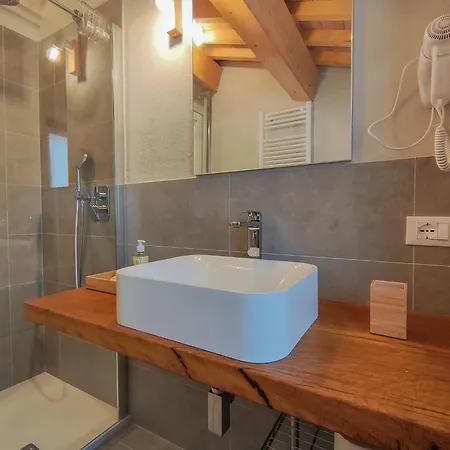 La Fonte Delle Faranghe By Host Hero